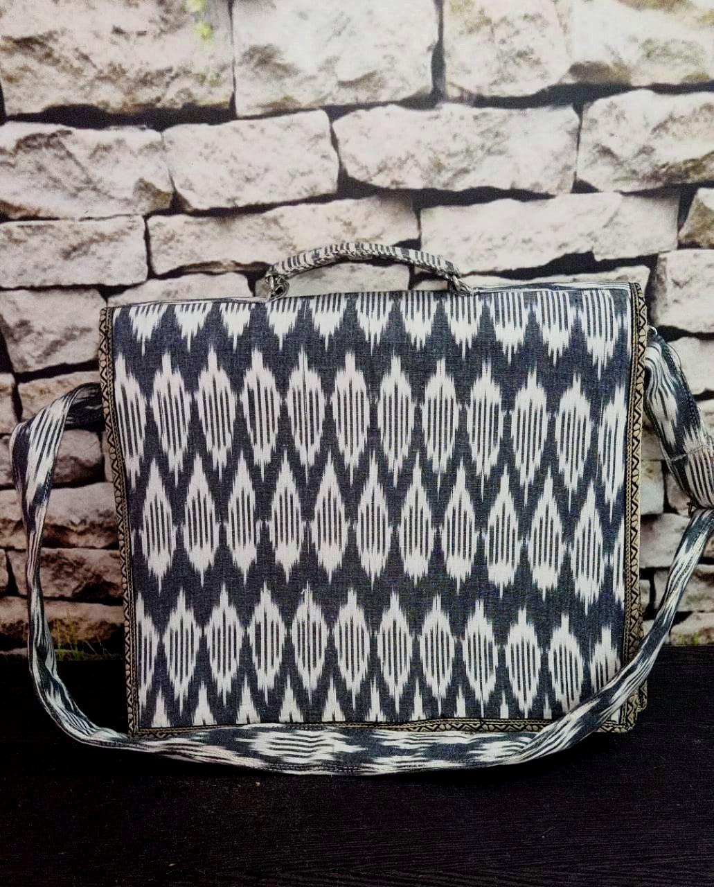Messenger bag in black and white ikat weave